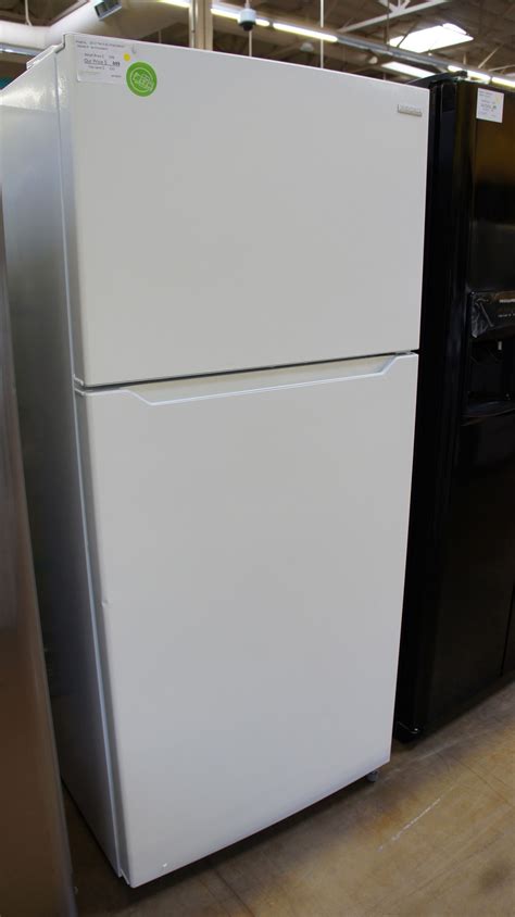 30″ Insignia Ns Rtm18wh7 18 Cu Ft Top Freezer Refrigerator Appliances Tv Outlet