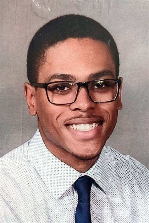 Joshua Campbell, 2021 ComEd Scholars | UIC today 