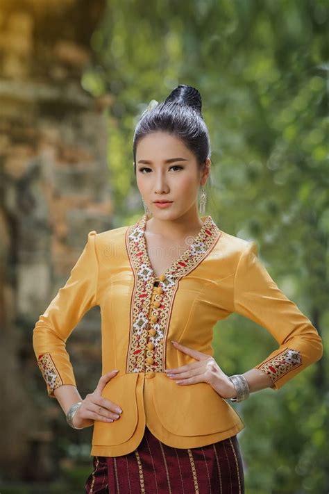 Laos Woman Beautiful Laos Girl In Costume Stock Image Image Of Dress