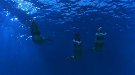 Swimming Mermaids - Mermaids Image (25580982) - Fanpop