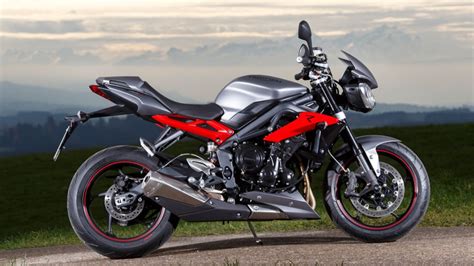 Triumph Street Triple R Und MV Agusta Brutale 800 RR Im Test