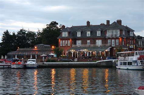 Suffolk Broad Wherry Hotel At Dusk Oulton Broad Suffolk Flickr