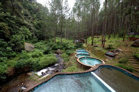 Nikmati Wisata Alam Kampung Ciherang Sumedang Perhatikan Hal Ini