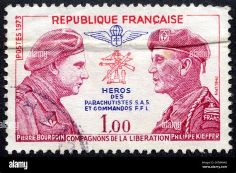 Timbre oblitéré Héros des parachutistes S A S et commandos F F L