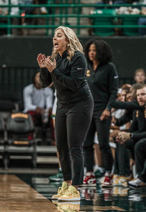 No 13 Baylor Women’s Basketball Picks Apart Oregon’s Zone In 71 51 Win The Baylor Lariat