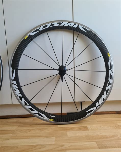 Mavic Cosmic SLS Carbon Wheelset Bike Hub