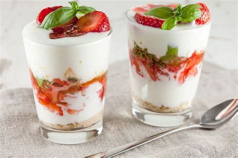 Aardbeien Yoghurt Toetje Ohmydish Recept Aardbeien