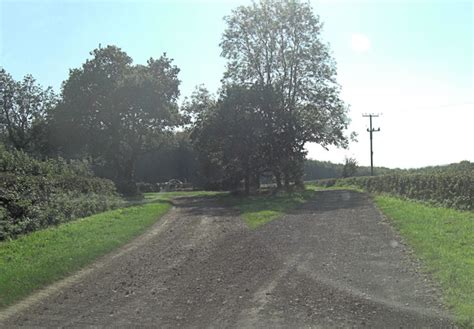 Shaw Cross © Stuart Logan Geograph Britain And Ireland