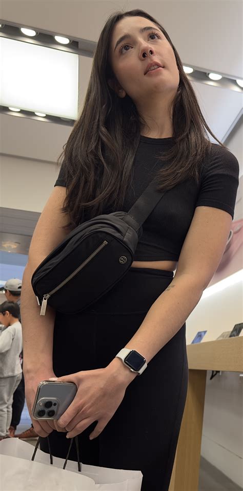 Amazing White Girl With Tight Ass In Black Lulu Lemons HD Spandex Leggings Yoga Pants Forum