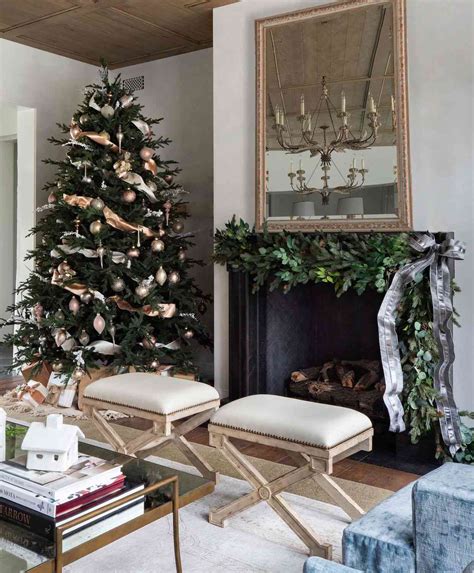 47 Christmas Tree Themes For a Stylish, Coordinated Look