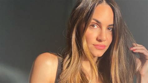 Valerie Domínguez recuerda su pasado con cautivadoras fotos en bikini