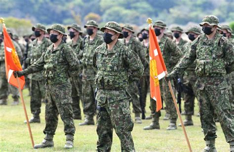 「日本版海兵隊」陸自水陸機動団が観閲式 南西諸島の防衛想定 写真特集19 毎日新聞