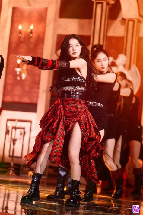 seulgi 28 reasons inkigayo 슬기 무대 의상 레드벨벳