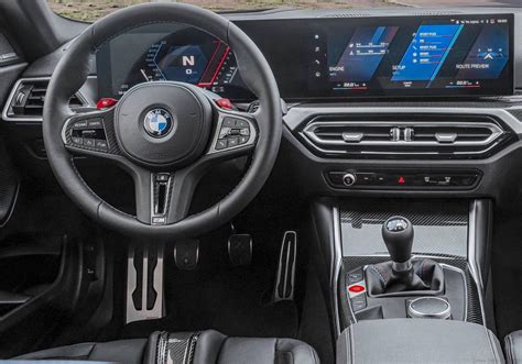 Meet The NEW BMW iDrive Running On Operating System 8