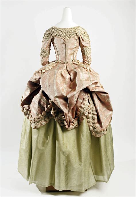 Robe à la polonaise ca 1778 1780 French silk and embellishments