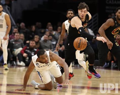 Photo Brooklyn Nets Vs Cleveland Cavaliers In Cleveland