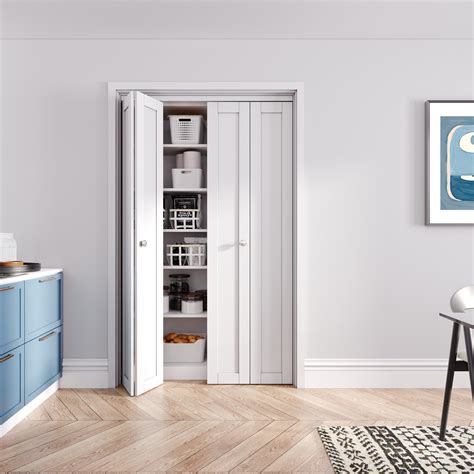 HOZONE 1-Lite Panel Solid Manufactured Wood Bifold Closet Doors with