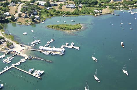 Cuttyhunk Fish Dock In Cuttyhunk Ma United States Marina Reviews