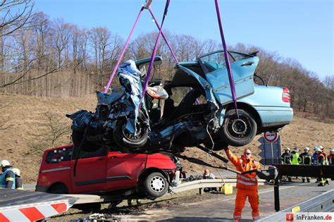 Tödlicher Unfall in Kulmbach Autos krachen Frontal aufeinander ards