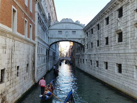 andar de gondola em veneza Hotéis em veneza Lugares legais para