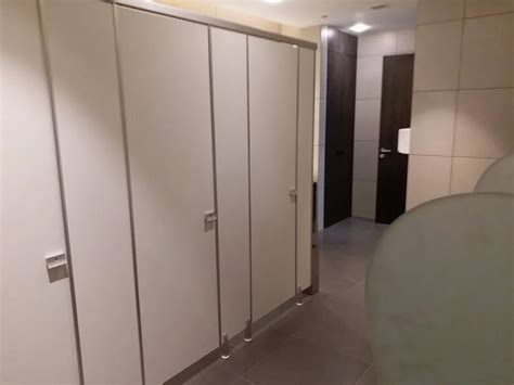 Modular T Line Toilet Partition Alumina Classic At In Mumbai