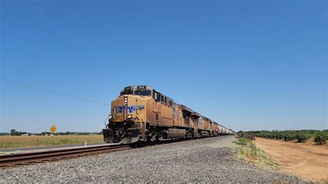 Mph Up Manifest Train With Mid Dpu S And Friendly Conducter At The