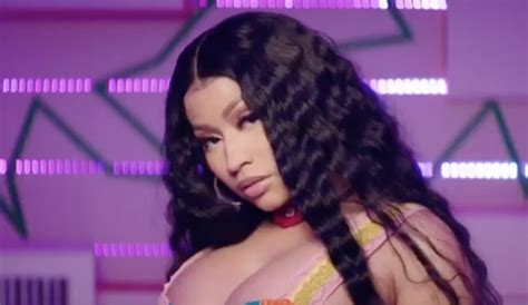 Watch Nicki Minaj Seductively Frolic in New 'Megatron' Video - Rolling ...