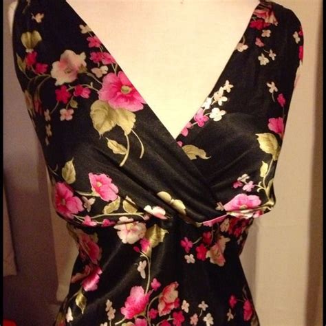 🌷black And Floral Top🌷 Black Floral Top Floral Tops Clothes Design