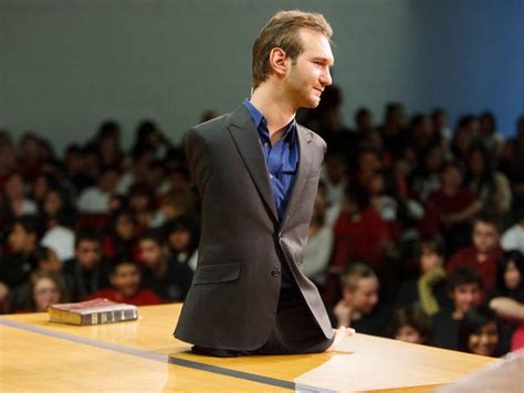 Palestrante Sem Braços E Pernas - Nick Vujicic, evangélico sem braços e pernas, é destaque na Record - Guiame