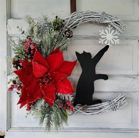 Cat Inspired Christmas Wreaths That Make Great Gifts For Cat Lovers