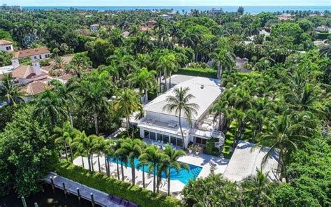 Palm Beach homes: Epstein's house listed at $22M; his NYC townhouse is priced at $88M