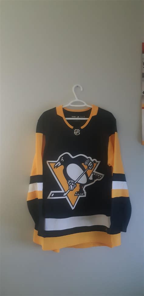 My Penguins jersey came in the mail today. :D : r/hockeyjerseys