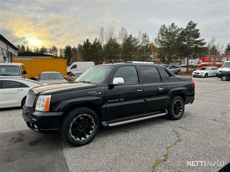 Cadillac Escalade EXT Pick up 4x4 käsiraha alkaen 990 loppu 1 48kk