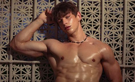 Aquí están todas las razones por las que amamos a la estrella gay Reno