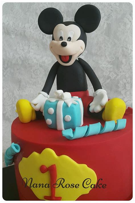 Mickey And minnie mouse cake - Cake by Nana Rose Cake - CakesDecor