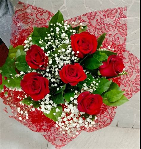 RAM DE 6 ROSES EXTRES Flors Eugenia