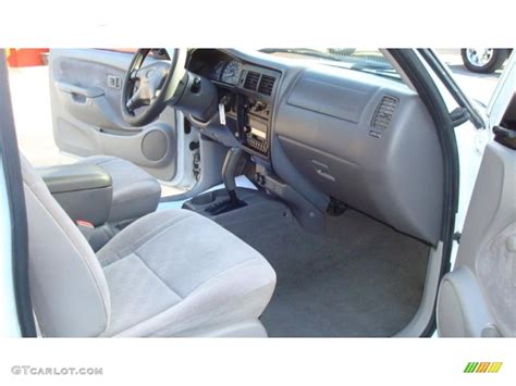 Gray Interior 2002 Toyota Tacoma Regular Cab Photo 41560343