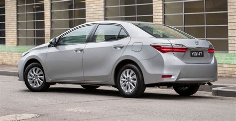 2017 Toyota Corolla Sedan Pricing And Specs New Looks More Kit And