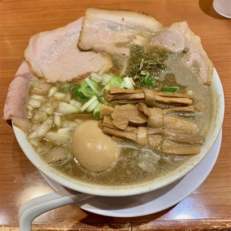 今日の一杯 中華そば ひらこ屋 東京ラーメンストリート店の「濃口特製煮干そば（＋あっさり煮干そば）」 ラーメンデータベース