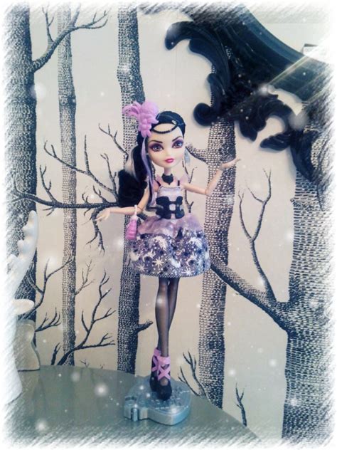 Ever After High Duchess Swan SleEppY HollOw Flickr