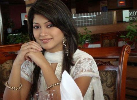 Model Sarika সরক Biography age height Weight hot images Boyfriend and pics Cultural