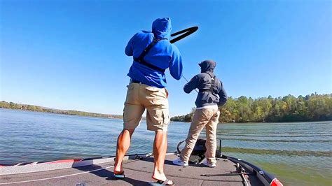 Bass Fishing Lake Chickamauga For Double Digit Fish Youtube