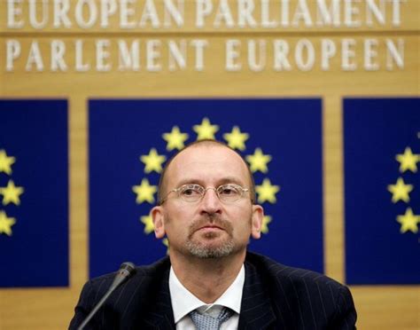 Hongrie lanti LGBT József Szájer trouvé dans une orgie gay