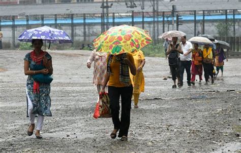 Arrival Of Monsoon In Delhi Causes Traffic Snarls Waterlogged Roads