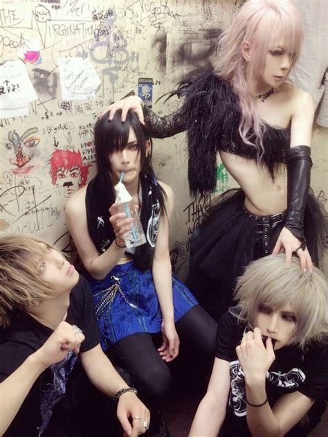 Pin By On JILUKA Visual Kei Poses Types Of Fashion Styles