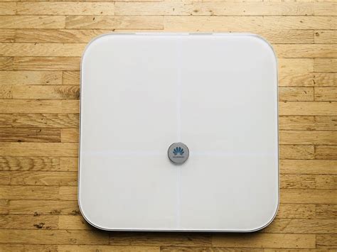 Huawei Body Fat Scale AH100 Review - Fitness Gadgets