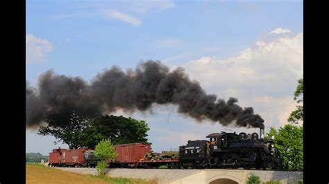 Strasburg Railroad Red Ball Express With Canadian National 89 Youtube