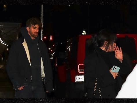 Selena Gomez Chainsmokers Drew Taggart Hold Hands On Date Night