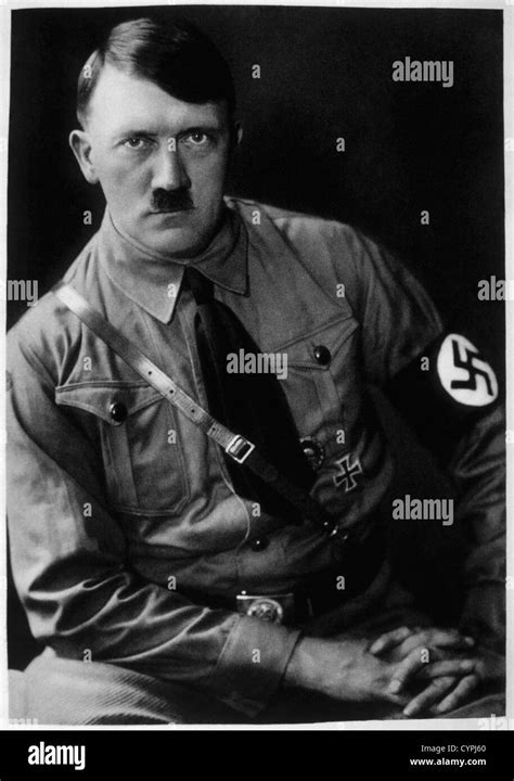 Adolf Hitler Portrait Hi Res Stock Photography And Images Alamy