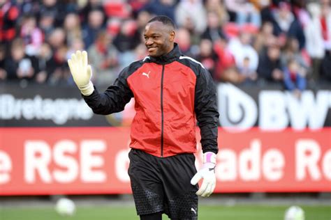 Mercato Stade Rennais Steve Mandanda sur le départ du SRFC cet hiver